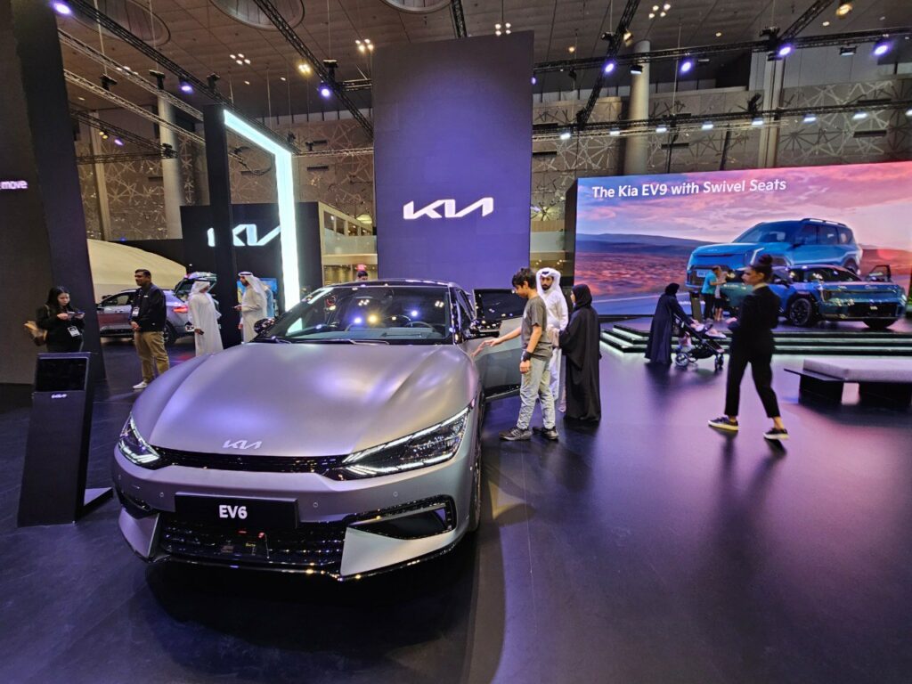 غرفه کیا در نمایشگاه خودرو قطر
