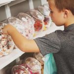 علت دزدی کودکان از فروشگاه چیست؟