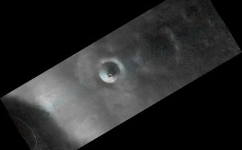 ناسا تصویر شکل‌هایی شبیه به عنکبوت را از سطح مریخ به نمایش گذاشت