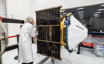 فضاپیمای واردا اسپیس