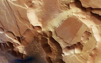 منطقه هزارتوی شب مریخ