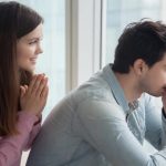 عذرخواهی کردن برای آرام کردن فرد خشمگین