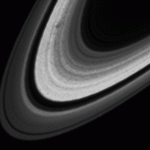 تلسکوپ هابل تصویر تازه‌ای از سایه‌های اسرارآمیز روی حلقه‌های زحل ثبت کرد