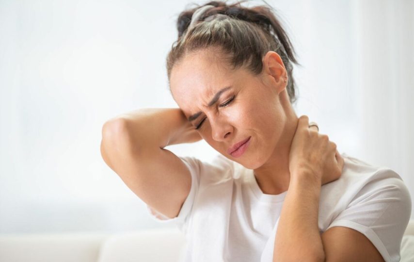 رابطه شربه روانی در کودکی و درد مزمن در بزرگسالی