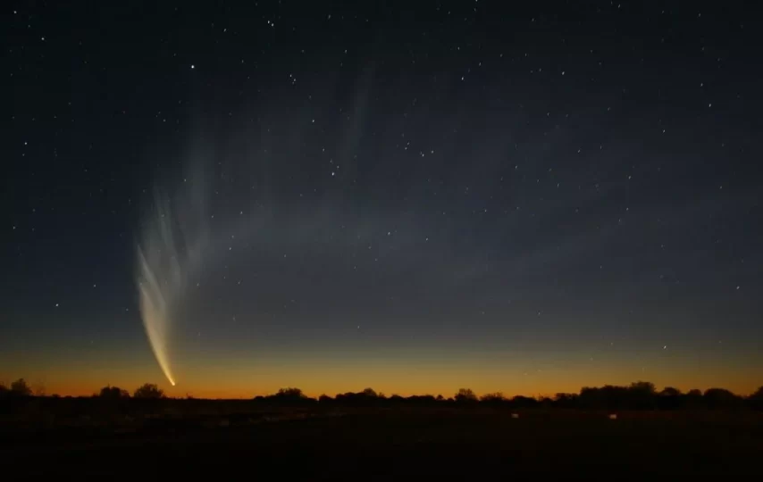 رصد دنباله‌دار مک‌نات از زمین