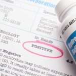 مصرف هیدروکسی کلروکین در دوره کرونا علتمرگ 17 هزار نفر شده است 2 مصرف هیدروکسی کلروکین در دوره کرونا باعث مرگ 17 هزار نفر شده است