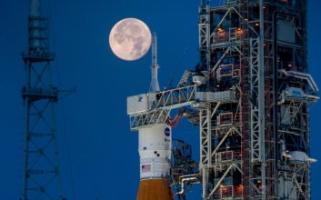 ناسا مأموریت سفر به ماه «آرتمیس 2» را تا شهریور 1404 به تعویق انداخت