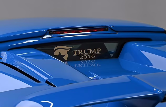 لامبورگینی سفارشی دونالد ترامپ که به خاطر نام او ۵ برابر گران‌تر فروخته شد + ویدئو