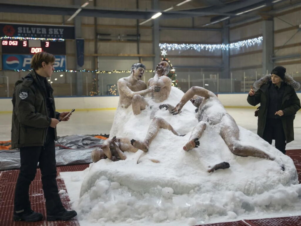 نقد سریال True Detective | فصل چهارم سرزمین شب 41 نقد سریال True Detective | فصل چهارم سرزمین شب