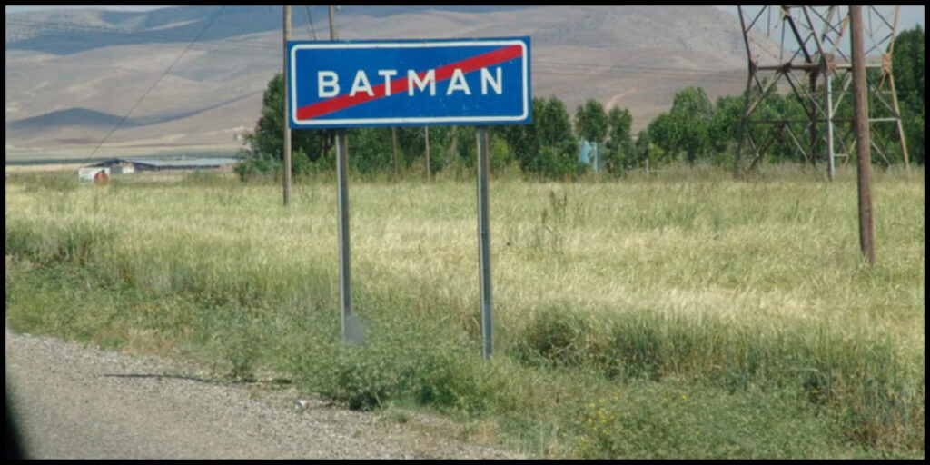 ۱۰ حقیقت عجیب درباره‌ی فیلم‌های بتمن - ویجیاتو