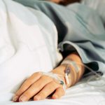 ربات جراح «داوینچی» با سوزاندن روده یک بیمار، علتمرگ او شد 6 ربات جراح «داوینچی» با سوزاندن روده یک بیمار، باعث مرگ او شد