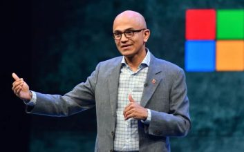 ساتیا نادلا و مایکروسافت