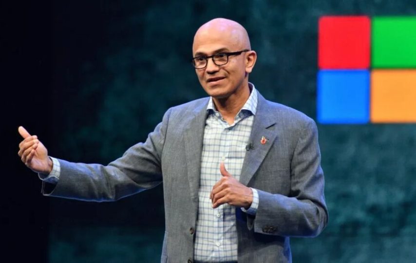 ساتیا نادلا و مایکروسافت