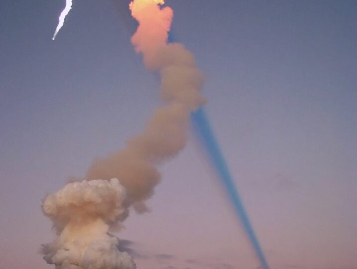 سایه موشک به سمت ماه می‌رود