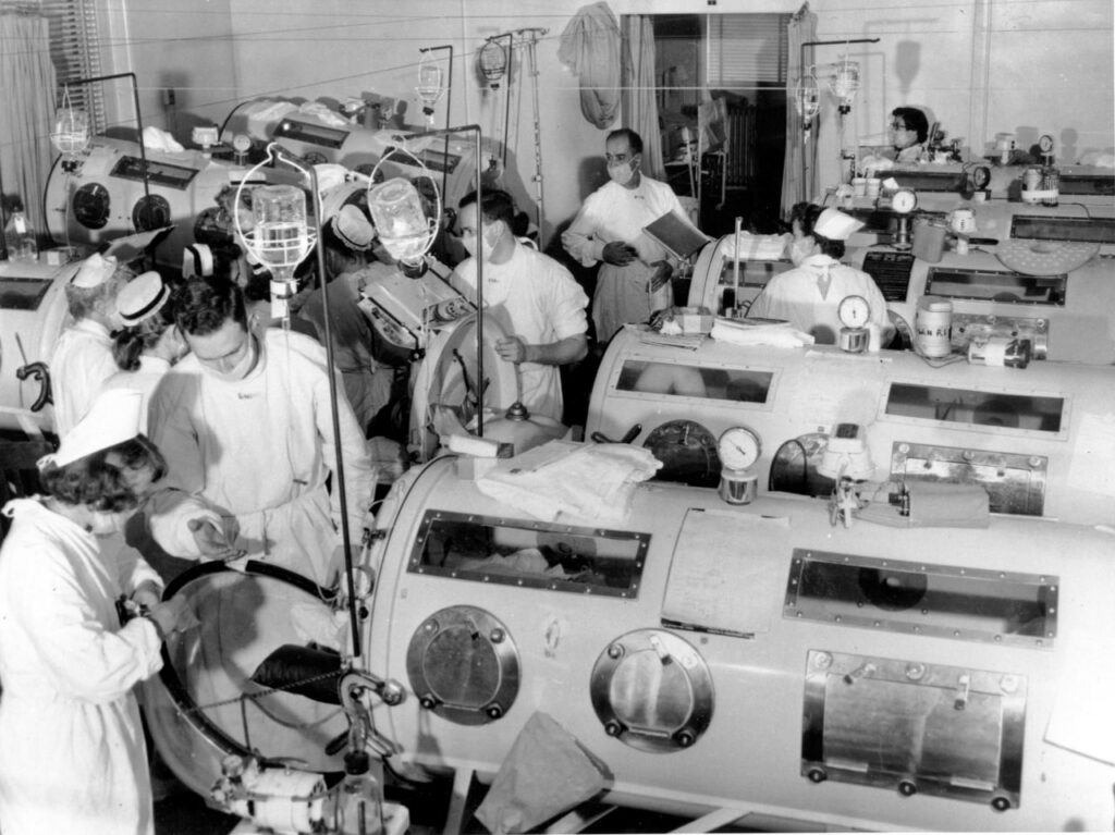 مردی بعد از 70 سال زندگی با «ریه آهنی» درگذشت 4 1710427326 649 مردی بعد از 70 سال زندگی با ریه آهنی درگذشت