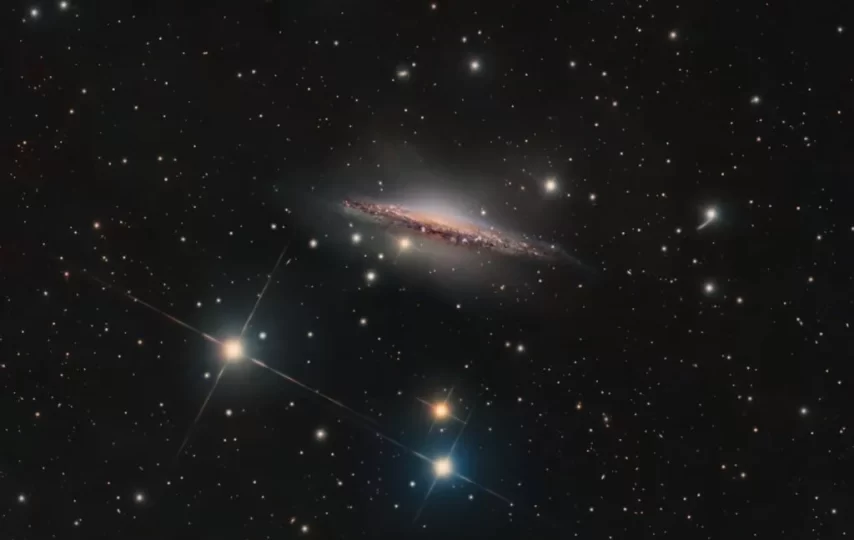 تصویر روز ناسا: پرتره NGC 1055