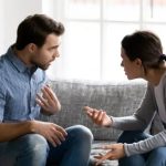 صحبت‌کردن برای حل پنهان کاری همسر