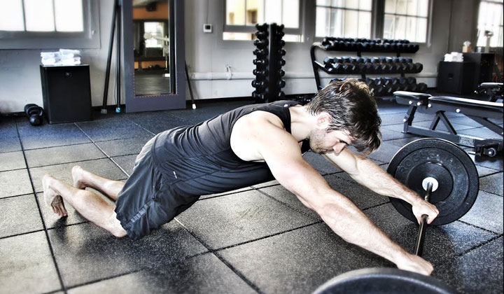 انواع حرکت کرانچ؛ روش انجام و اشتباهات رایج_دنیای تکنولوژی 18 کرانچ با وسیله