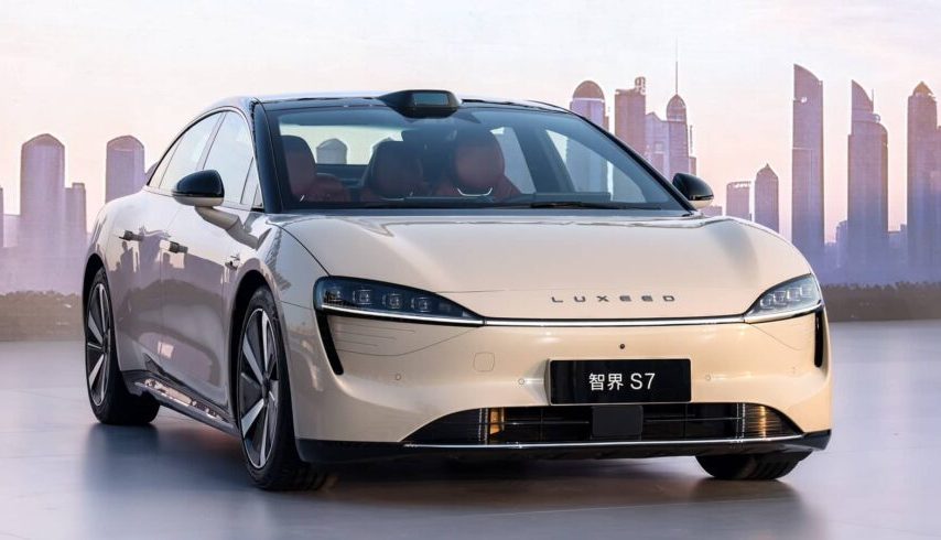 هواوی احتمالاً ۲۳ فروردین‌ماه از خودرو و کامپیوترهای جدید خود رونمایی می‌کند