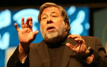 استیو وزنیاک در هنگام مرگ به ارزش بازار اپل فکر نخواهد کرد