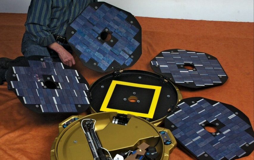 پنجره پرتاب دوره زمانی است که امکان پرتاب یک فضاپیما وجود دارد تا بتواند مأموریت خود را با موفقیت و طبق برنامه‌ریزی انجام دهد