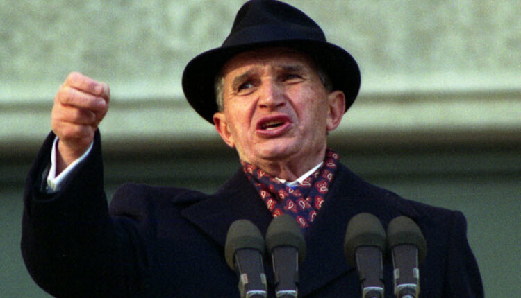 1719982198 360 دیکتاتورهای کاریزماتیک؛ ۱۰ رهبر که با جادوی کاریزما جنایت کردند دنیای