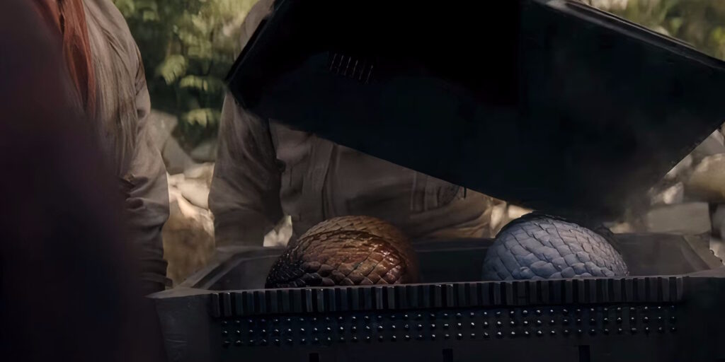 1721232906 692 ۶ معمایی که سریال خاندان اژدها به آن ها جواب