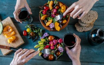 رژیم گیاه‌ خواری: مزایا و معایب + راهنمای گیاه خواری و برنامه کامل رژیم گیاه‌خواری