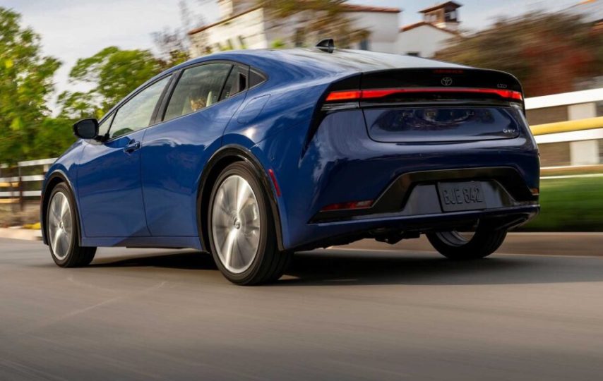 تویوتا پریوس