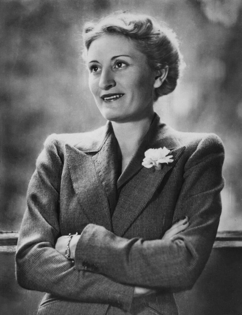 فرزندان مشهورترین دیکتاتورهای تاریخ_دنیای تکنولوژی 63 فرزندان مشهورترین دیکتاتورهای تاریخ