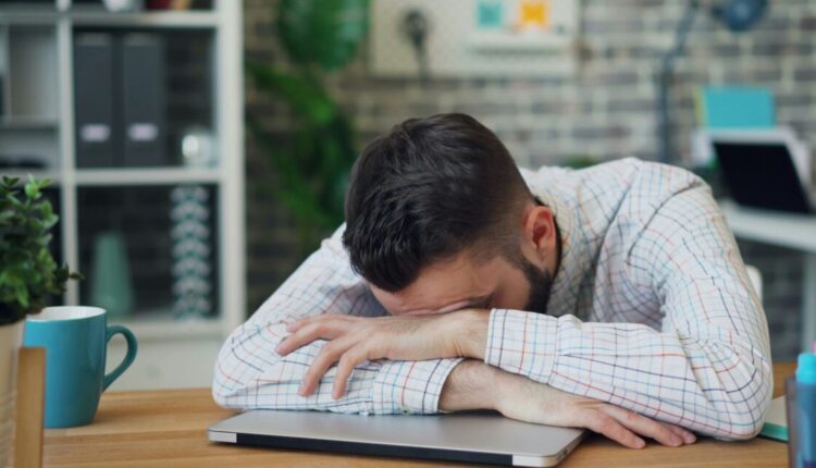 فرسودگی شغلی در تابستان؛ دلایل، راهکارها و پیشگیری_دنیای تکنولوژی 10 1723916849 212 فرسودگی شغلی در تابستان؛ دلایل، راهکارها و پیشگیری دنیای تکنولوژی