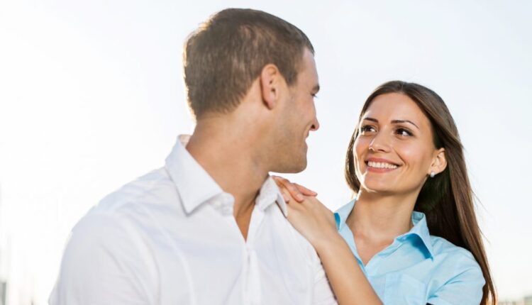 1724068090 273 چطور بفهمیم رابطه عاطفی ما سریع پیش می‌رود یا نه؟ دنیای