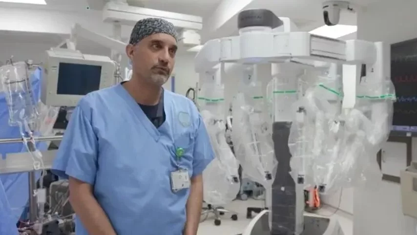 اولین پیوند قلب با کمک ربات در عربستان