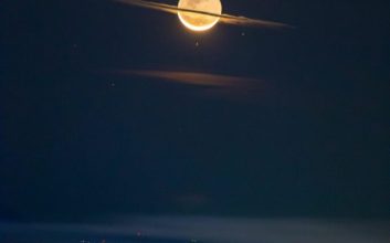 تصویر روز ناسا: ماه در لباس زحل