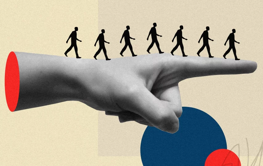 چطور با رئیس سخت‌گیر کنار بیاییم؟ + ۱۰ راهکار برای برخورد با رئیس سخت‌گیر