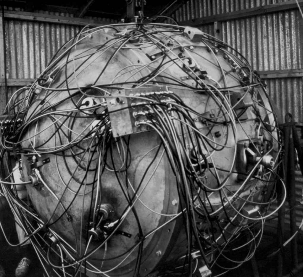 1728663229 696 تاریخچه تکامل سلاح‌های هسته‌ای دنیای تکنولوژی