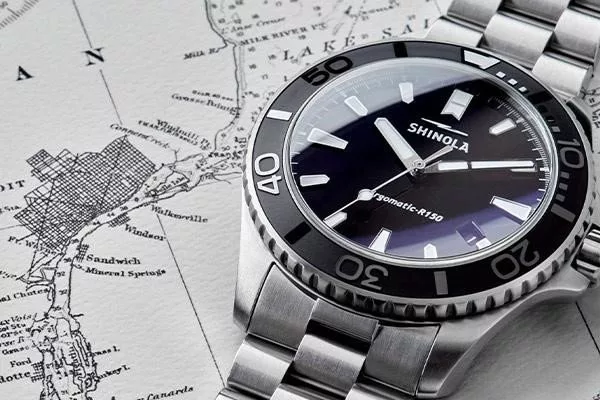 1728815028 700 بازدید و قیاس ساعت‌های ساخت آمریکا دنیای تکنولوژی.webp