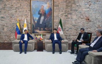 ایرانی‌ها در ونزوئلا کارخانه تولید فیبر نوری می‌سازند