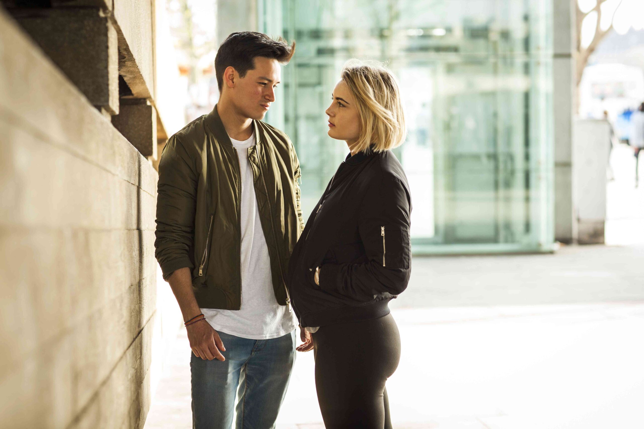 1734660212 901 حرکت با افراد دروغگو؛ ۵ مسئله برای هنگامی که مچ