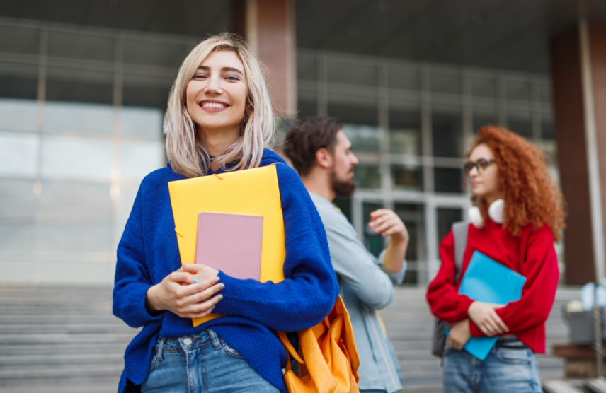 آیا با درس خواندن می‌بشود پولدار شد؟ دنیای تکنولوژی