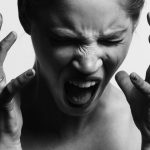 ۱۳ دلیل کینه‌ای بودن آدم‌ها