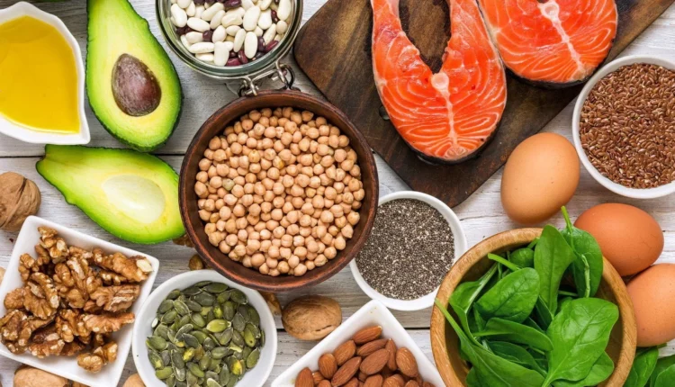 1739742653 792 غذای طبیعی چیست؟‌۲۱ علت برای مصرف غذاهای طبیعی دنیای تکنولوژی.webp