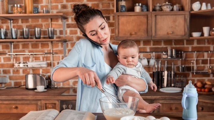 ۳۳ کارهایی که علتپیری می شود_دنیای تکنولوژی 32 چندوظیفگی باعث می شود پیتر به نظر برسیم