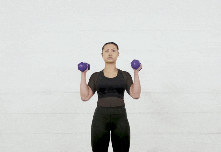 ورزش با دمبل؛ ۲۷ تمرین با دمبل برای تحکیم عضلات_دنیای تکنولوژی 70 ورزش با دمبل - پرس سرشانه