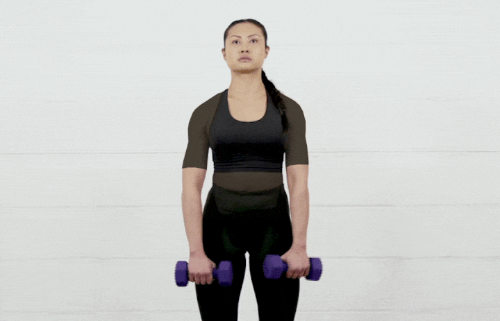 ورزش با دمبل؛ ۲۷ تمرین با دمبل برای تحکیم عضلات_دنیای تکنولوژی 72 ورزش با دمبل - پارو از جلو