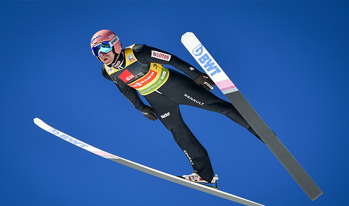 گران ترین ورزش های جهان؛ ۱۱ ورزش لاکچری و پرهزینه اما جذاب_دنیای تکنولوژی 30 اسکی پرش - گران ترین ورزش های جهان