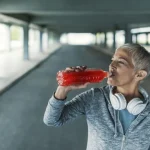 بهترین نوشیدنی زمان ورزش چیست؟ + ۵ نوشیدنی مقوی و منفعت آنها_دنیای تکنولوژی 11 زمان ورزش و بدنسازی چه بنوشیم؟