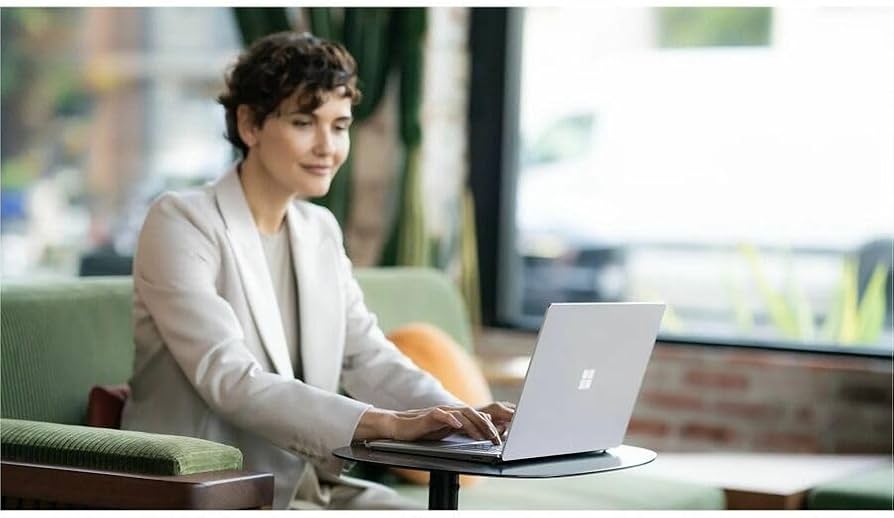 1747407891 86 ۳۰ ایده کادو روز دختر؛ از کادوهای خاص تا هدیه‌های