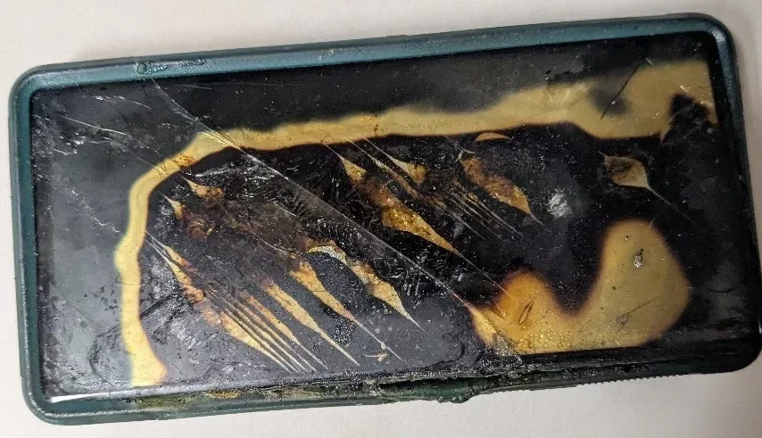 انفجار گوشی پیکسل 6a به‌خاطر باتری متورم