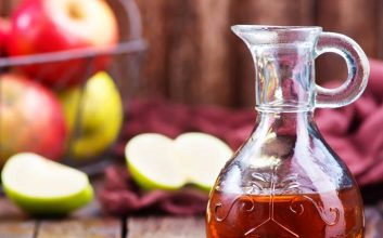 مضرات سرکه سیب - سرکه سیب در اثر تخمیر سیب با مخمرها تولید می‌ شود.
